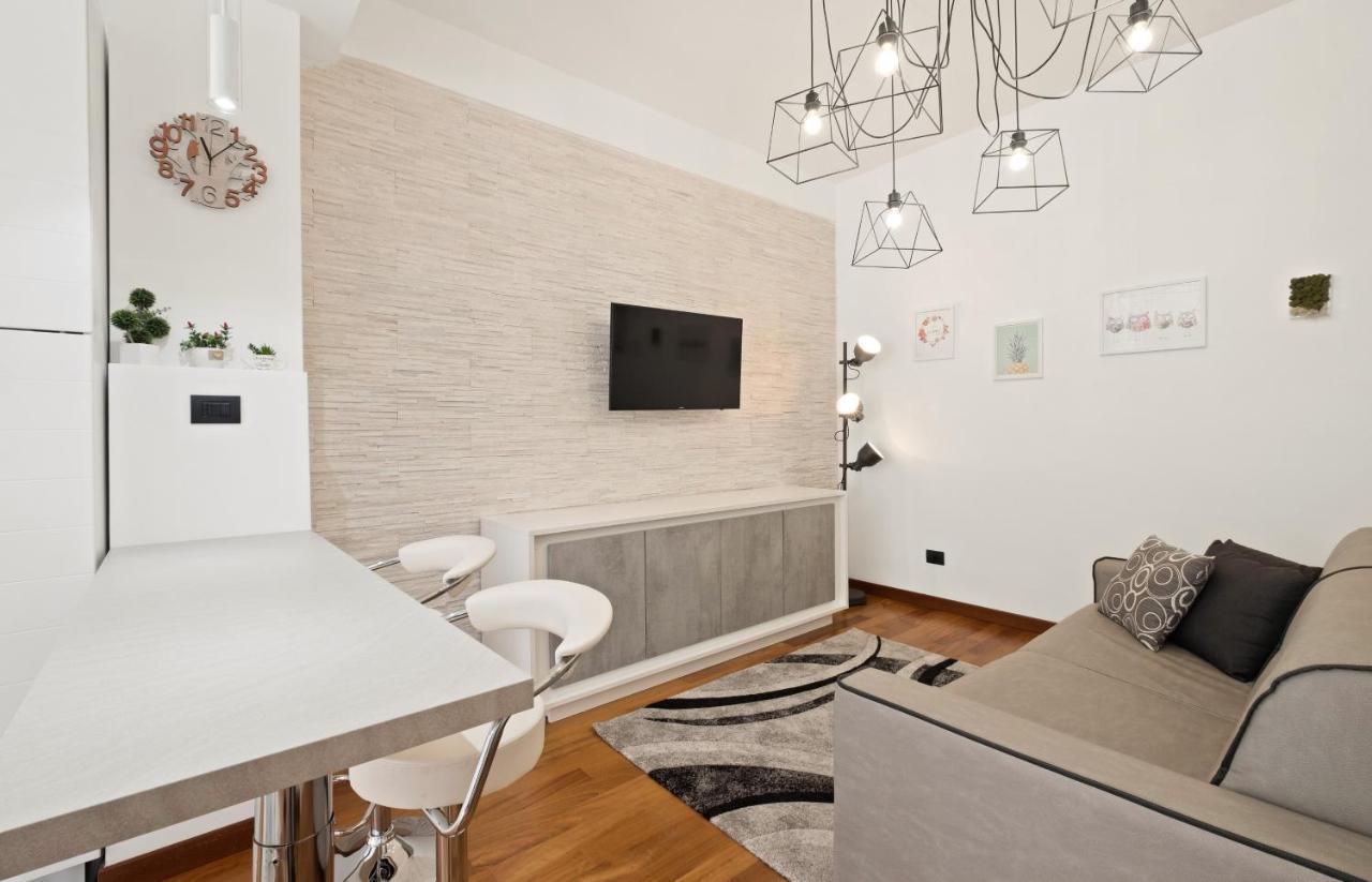 3 Bed Modern Flat - 15 Minutes Walk To Colosseum Rome Exterior photo
