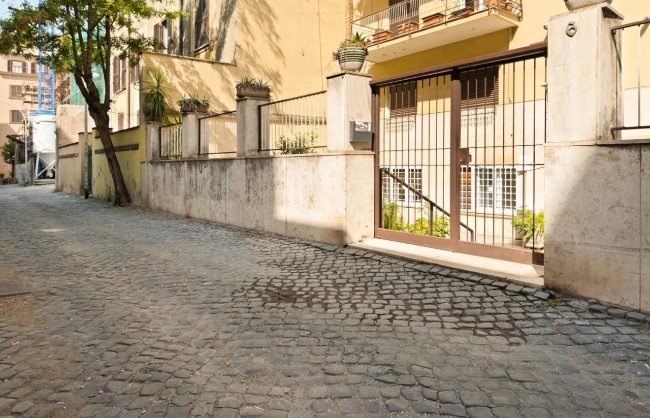 3 Bed Modern Flat - 15 Minutes Walk To Colosseum Rome Exterior photo
